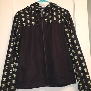 Alien windbreaker